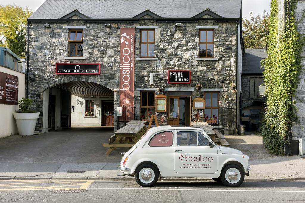 The Coach House Hotel 오란모어와 외부 사진