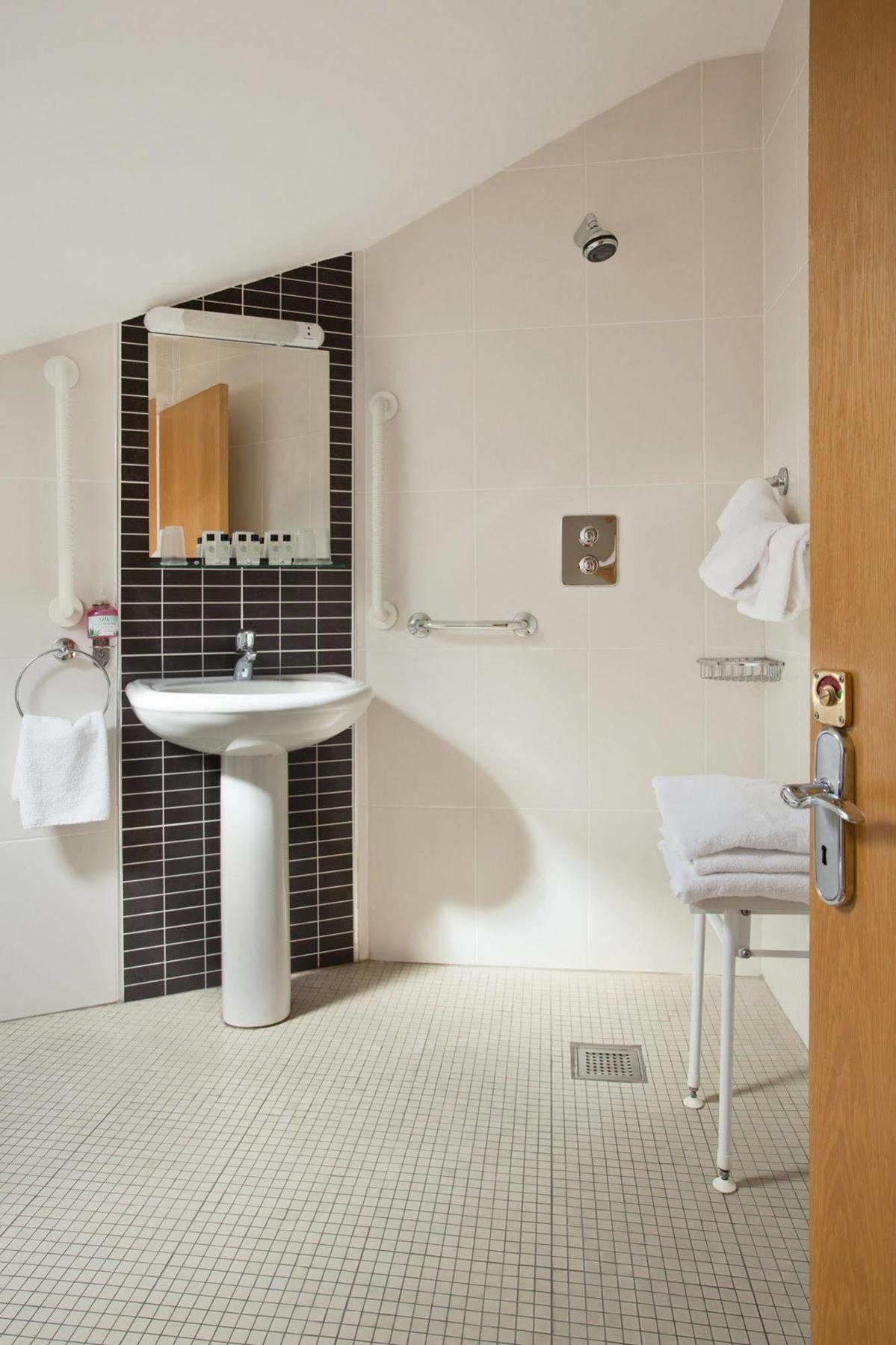 The Coach House Hotel 오란모어와 외부 사진